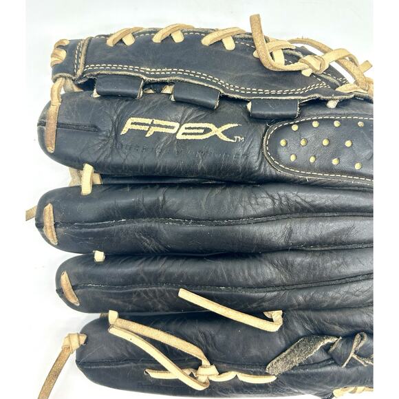 Worth Shut Out FPEX Series SO125FPX Fastpitch Size 12.5" RHT GUC - Picture 9 of 11